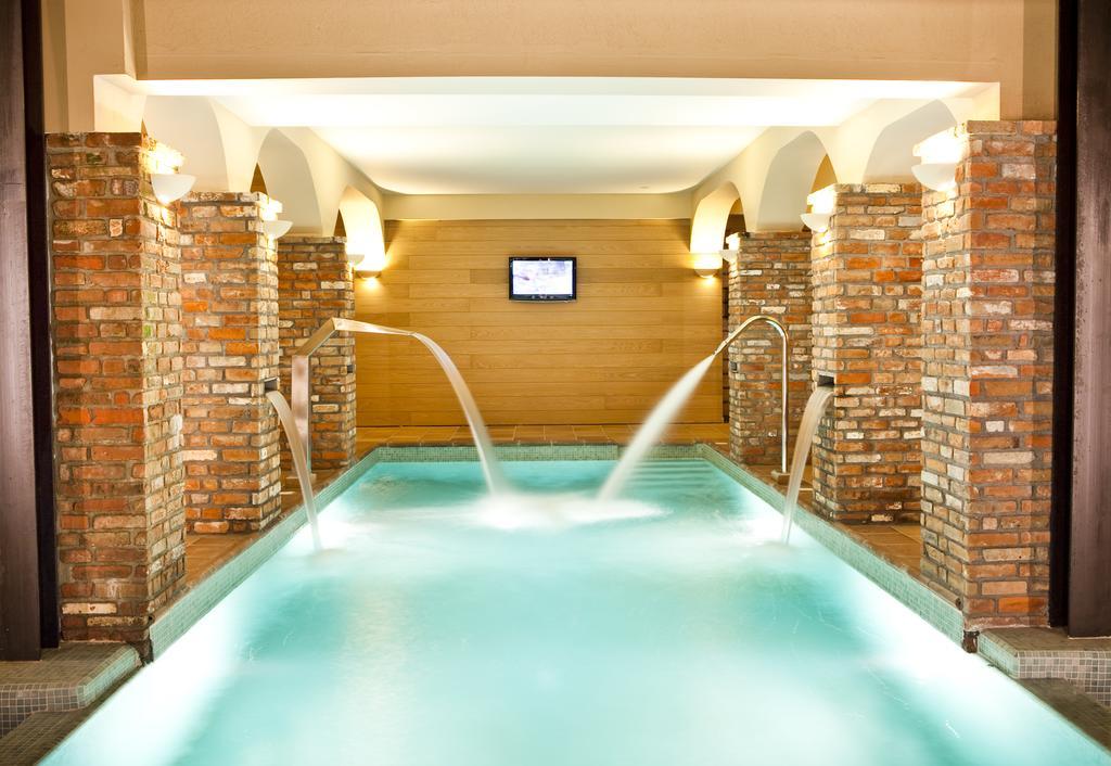 Kazarma Hotel Kalývia Fylaktís Buitenkant foto