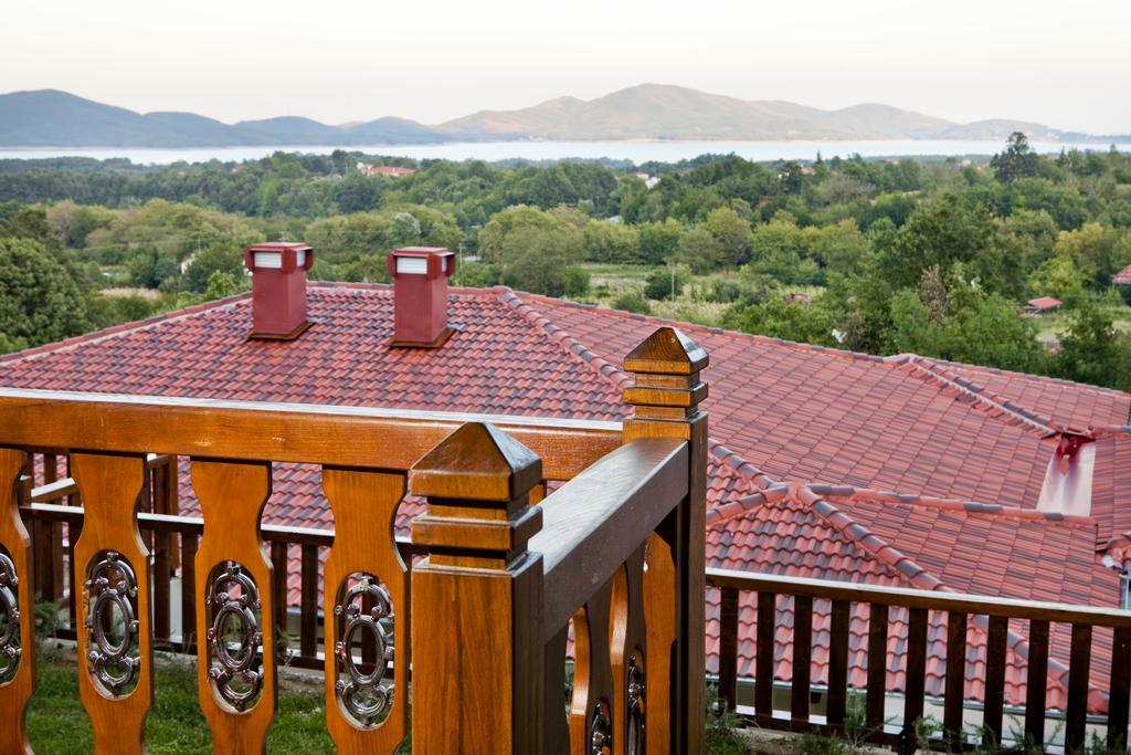 Kazarma Hotel Kalývia Fylaktís Buitenkant foto