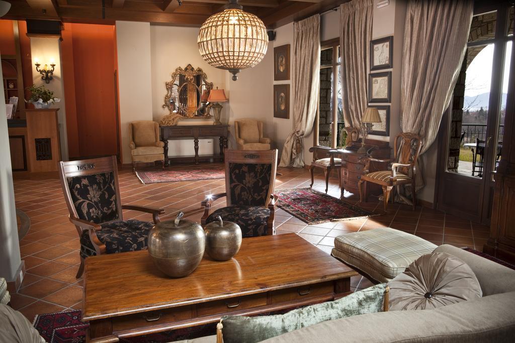 Kazarma Hotel Kalývia Fylaktís Buitenkant foto